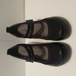 JBU Emerald Wedge Heel Shoe Size 9.5